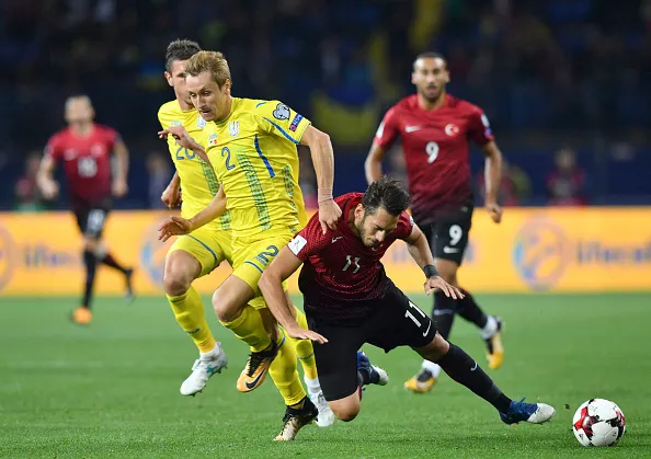 Ukraine 2-0 Thổ Nhĩ Kỳ: Tân binh Dortmund rực sáng - Bóng Đá