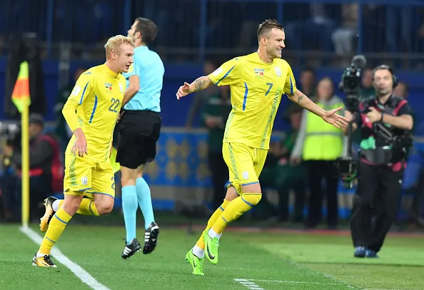 Ukraine 2-0 Thổ Nhĩ Kỳ: Tân binh Dortmund rực sáng - Bóng Đá