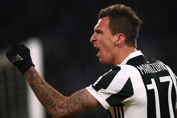 Chiều lòng Mandzukic, Juventus thắng đậm Crotone - Bóng Đá