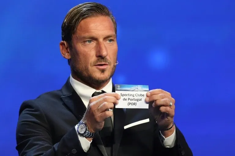 Totti 'giả tạo' sau buổi lễ bốc thăm Champions League - Bóng Đá