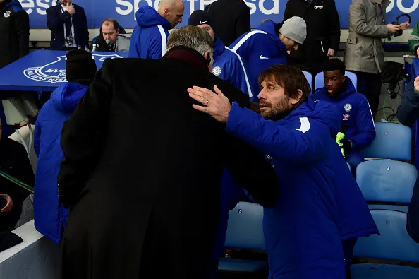 Pickford 'bay như chim', Conte lắc đầu ngao ngán - Bóng Đá