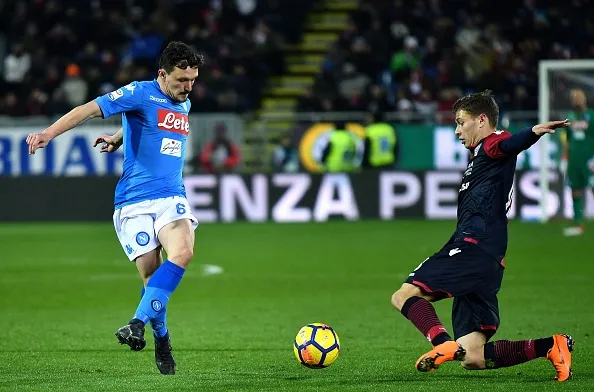 Hủy diệt Cagliari, Napoli gây sức ép cực lớn cho Juventus - Bóng Đá