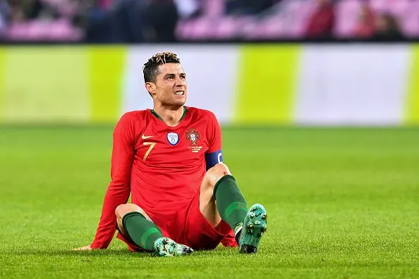 Đây, điều 'kinh khủng' Hà Lan làm được khi đối đầu Ronaldo - Bóng Đá