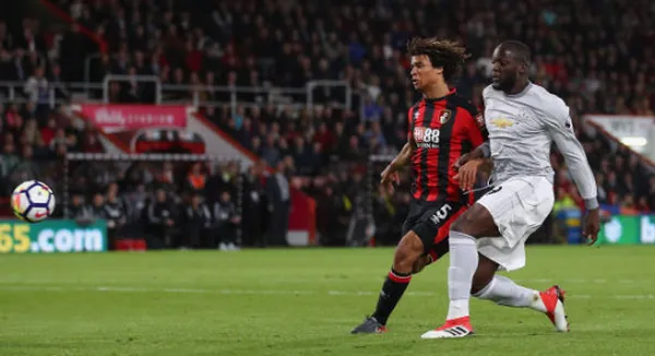 Hậu vệ Bournemouth 'sốt' nặng trước sức mạnh của Lukaku - Bóng Đá