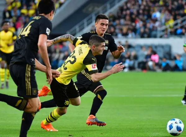 Bị 'bỏ rơi', dàn sao Dortmund lặn lội sang Mỹ chiến Lee Nguyễn  - Bóng Đá