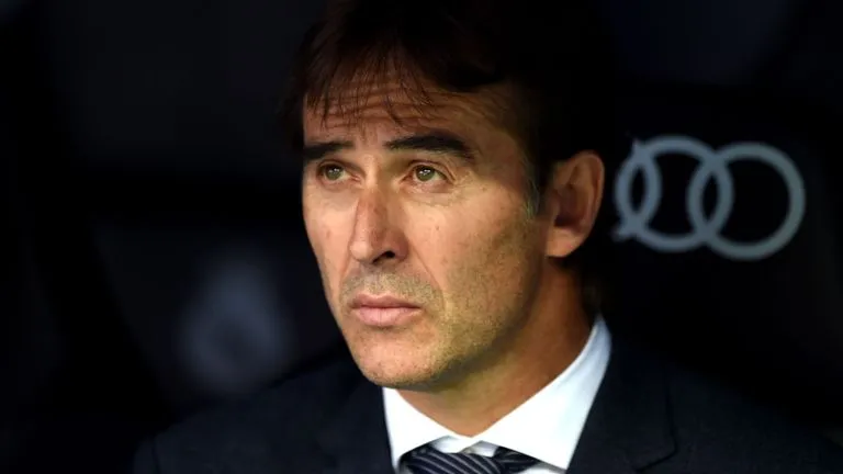 Sa thải Lopetegui chẳng ích gì, vấn đề Real nằm ở các ngôi sao - Bóng Đá