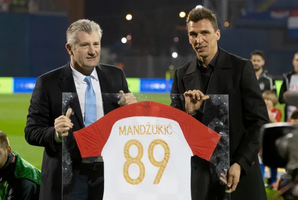 'Siêu tiền đạo' Mandzukic trở lại, Croatia đánh dấu cột mốc lịch sử - Bóng Đá