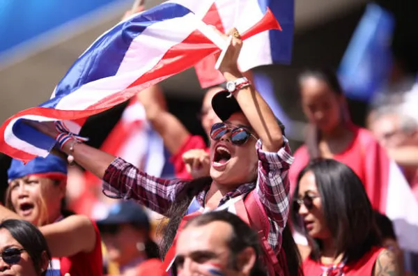 Làm nên lịch sử tại World Cup, Thái Lan ăn mừng như vô địch - Bóng Đá