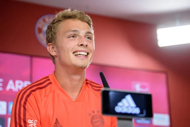 Jan Fiete Arp ra mắt Bayern - Bóng Đá