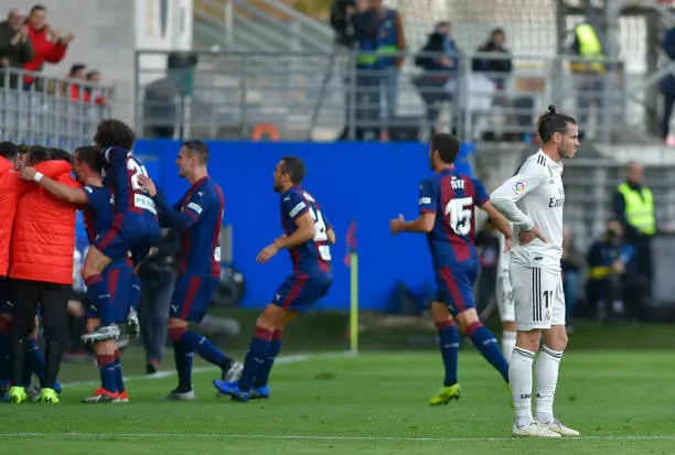 Điểm nhấn Eibar 3-0 Real: Bale đừng mộng trở thành Ronaldo, ám ảnh Lopetegui? - Bóng Đá