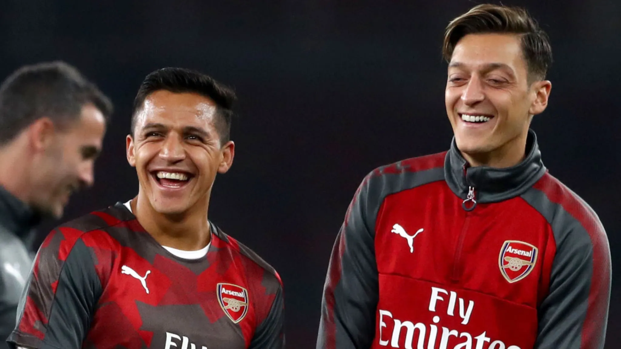 Khi Arsenal cần một cái thùng rác! - Bóng Đá