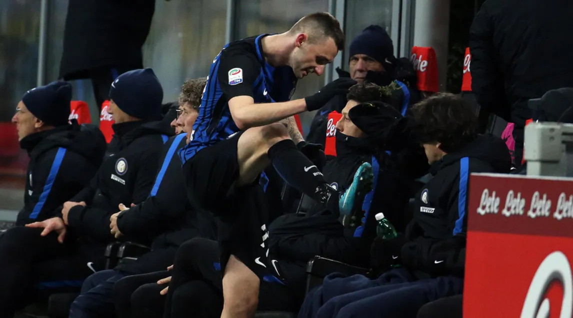 Spalletti sụp đổ khi Inter không thể thắng - Bóng Đá