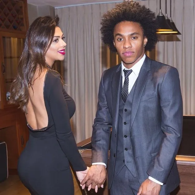 Đọ WAGS Chelsea - Arsenal: Siêu mẫu đấu hoa hậu - Bóng Đá