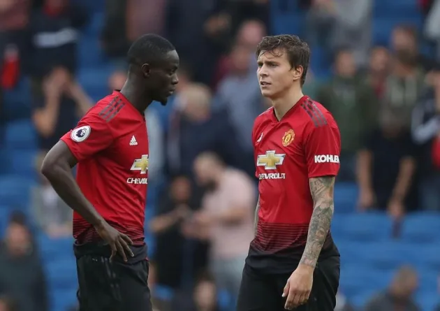 Lyon muốn Bailly + Lindelof của MU - Bóng Đá