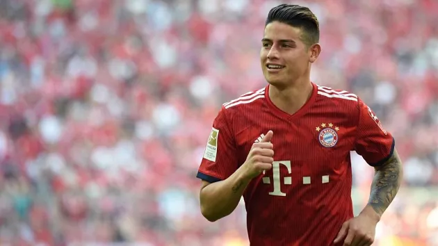 James rời Bayern - Bóng Đá