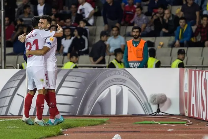 Cựu sao M.U toả sáng, Sevilla đại thắng Qarabag ngay tại Azersun Arena - Bóng Đá