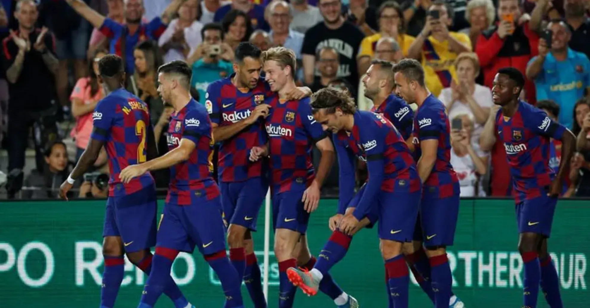 Như trò đùa! Chỉ sau 7 trận, Barca sẵn sàng thanh lý 