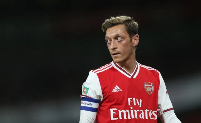 Mesut Ozil 'offers himself to Barcelona' - Bóng Đá