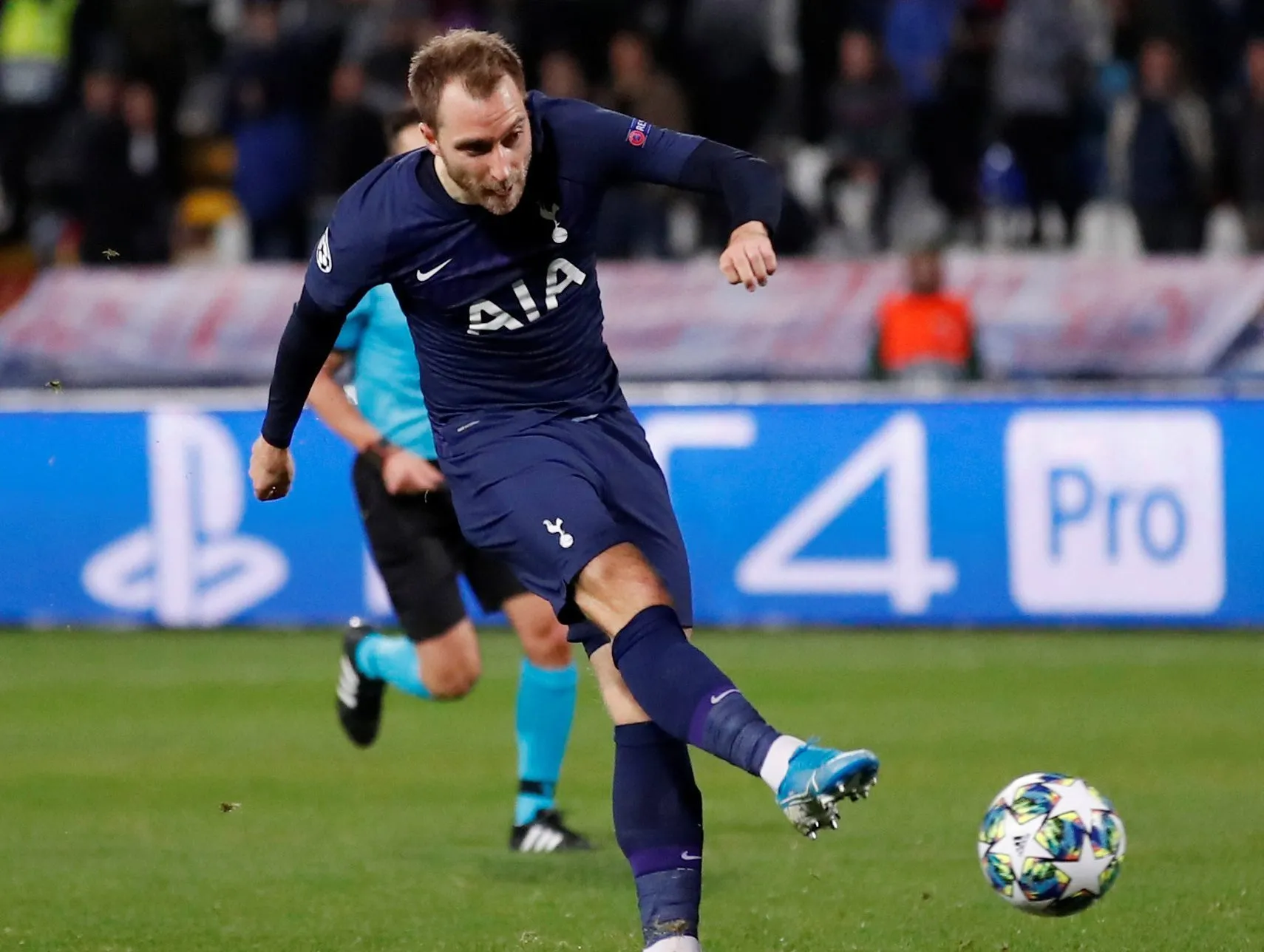 CHRIS-TMAS SALE Man Utd ready to offer Tottenham £42m in January move for Christian Eriksen - Bóng Đá