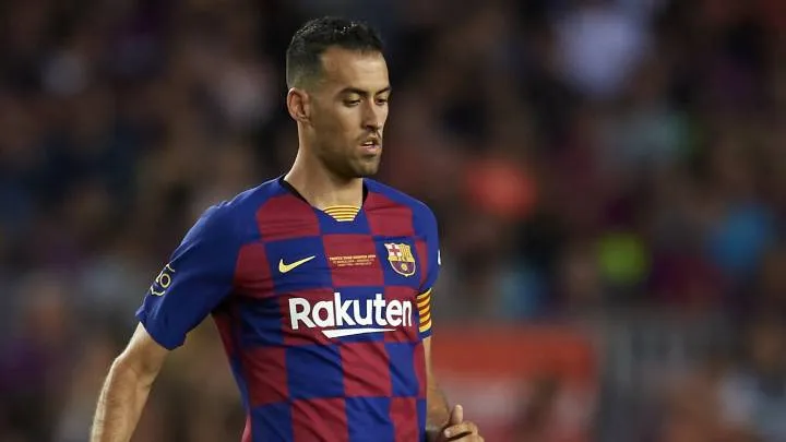 Barcelona fans are showering Sergio Busquets with praise - Bóng Đá