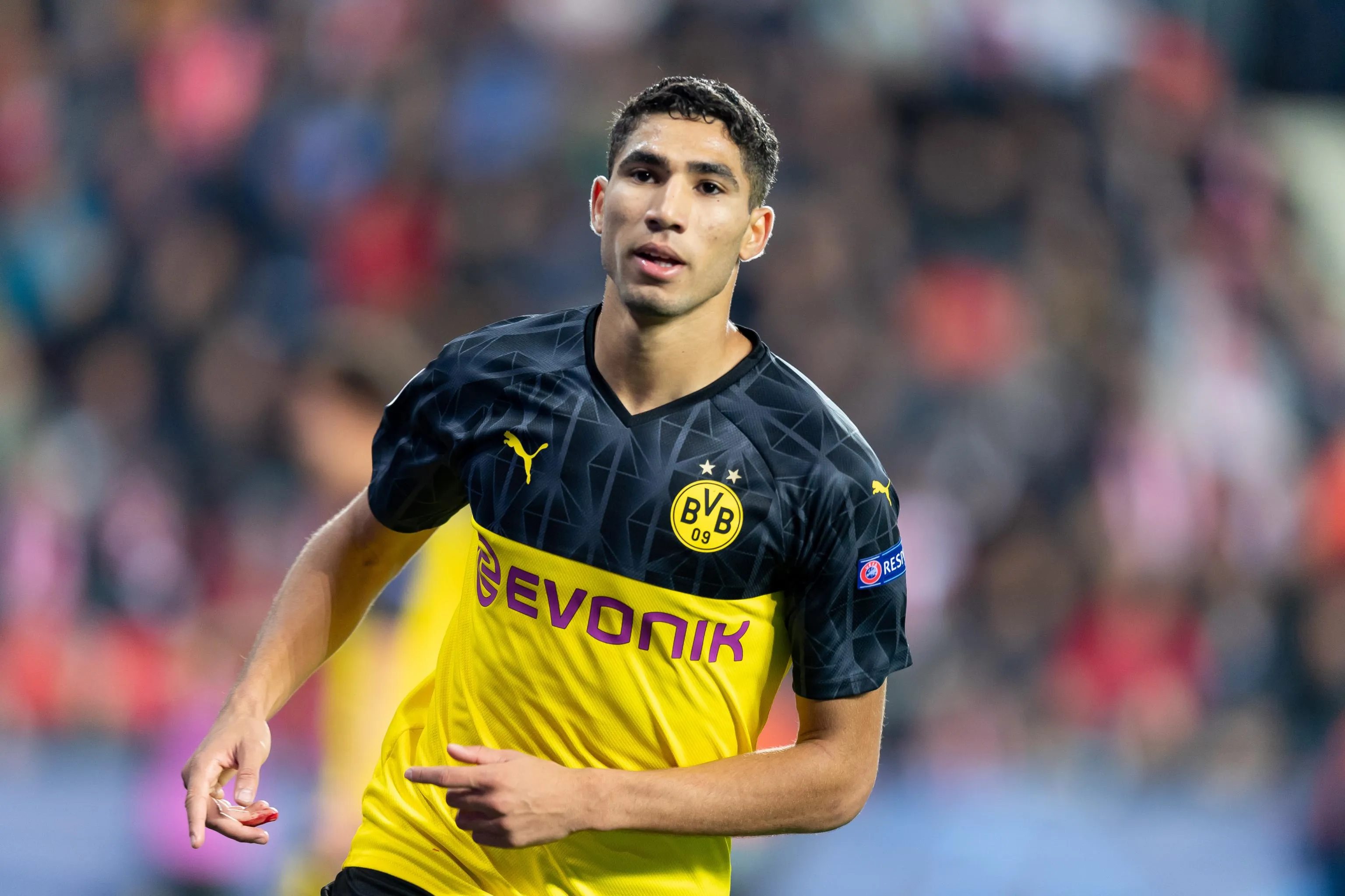 Achraf's future sparks debate at Real Madrid - Bóng Đá