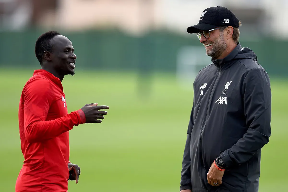 The Express are reporting that Liverpool are set to offer Sadio Mane a contact extension, and increase in salary. - Bóng Đá