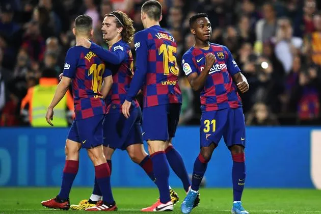 Nếu đánh bại Napoli, Barca sẽ gặp đối thủ nào ở tứ kết Champions League? - Bóng Đá