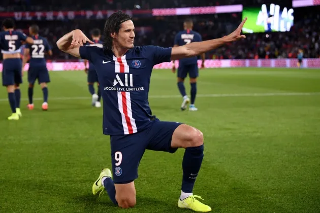 Benfica could win the race to sign Edinson Cavani, according to CNN journalist Tancredi Palmeri.  - Bóng Đá