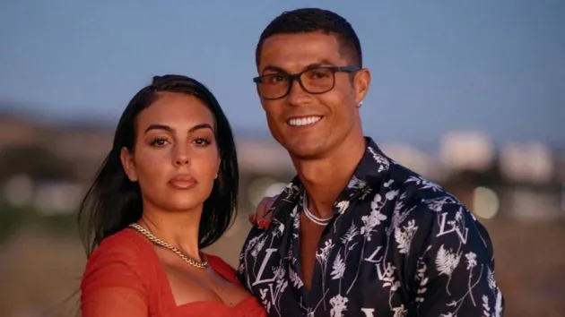 Reports from Portugal that Cristiano Ronaldo has proposed to Georgina Rodriguez - Bóng Đá