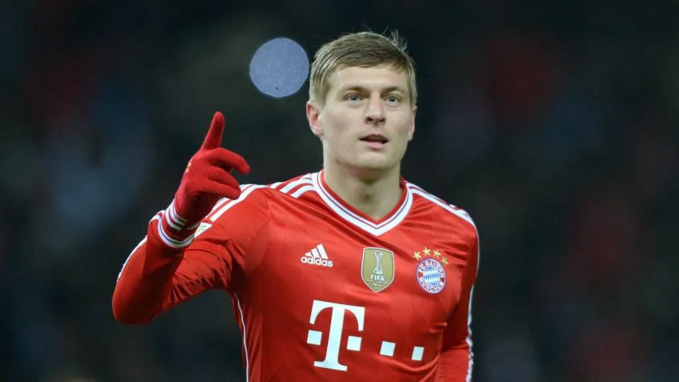 Bayern Munich 'intensify talks' to re-sign Toni Kroos from Real Madrid with 30-year-old open to summer move - Bóng Đá