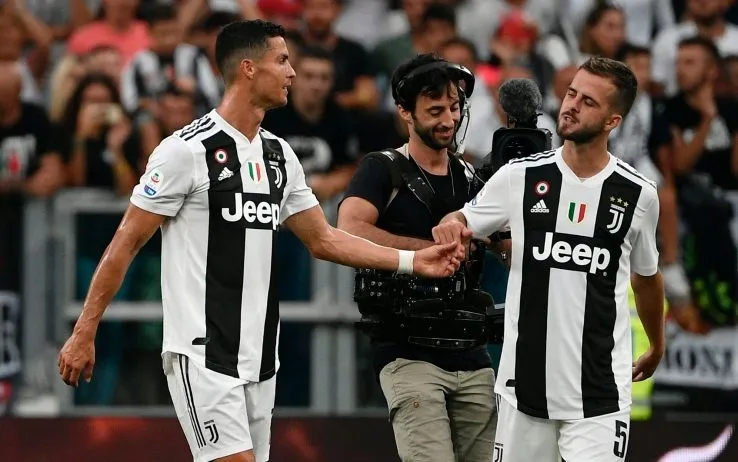 Tiết lộ cái tên bất ngờ giúp Ronaldo chơi thăng hoa ở Serie A - Bóng Đá