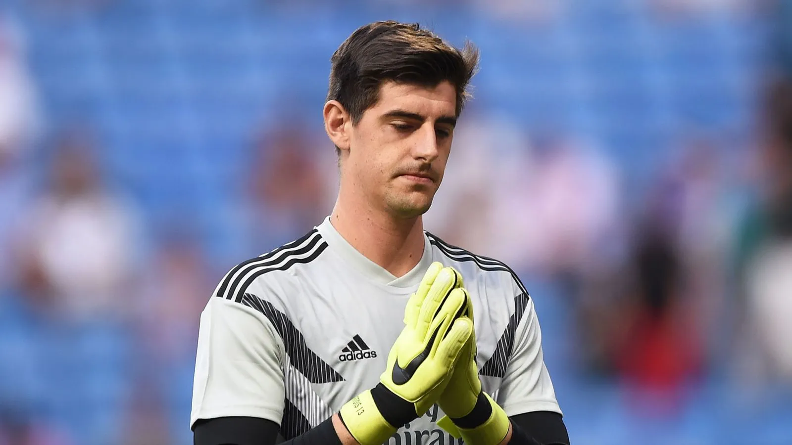 Fan Real phản ứng với Thibaut Courtois sau trận thua  - Bóng Đá