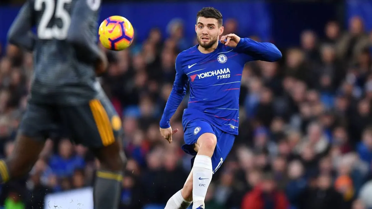 Maurizio Sarri names the player who will finally replace Cesc Fabregas at Chelsea - Bóng Đá