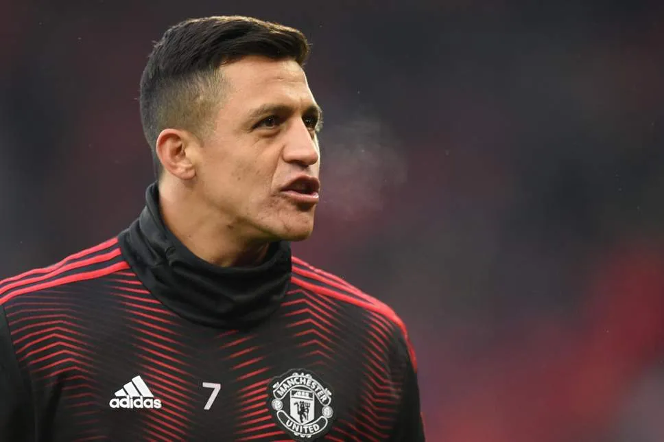 Bom xịt Man Utd: Đừng hòng đá tôi ra khỏi Old Trafford - Sanchez - Bóng Đá