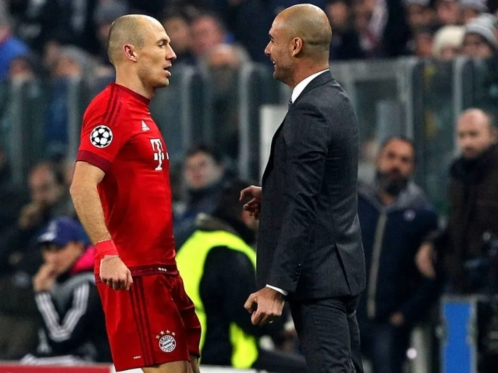 'Guardiola is football crazy in a good way' - Robben relished Bayern spell with 'brilliant' boss - Bóng Đá