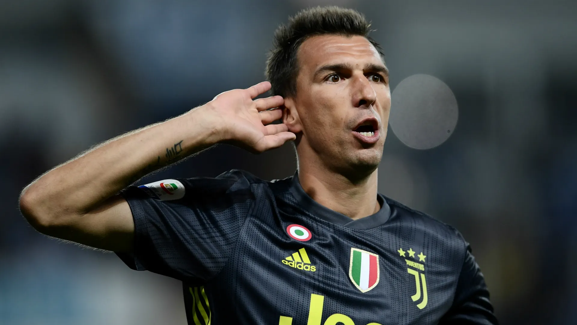 Man Utd could scrap Mario Mandzukic pursuit as Ed Woodward changes January transfer plans - Bóng Đá