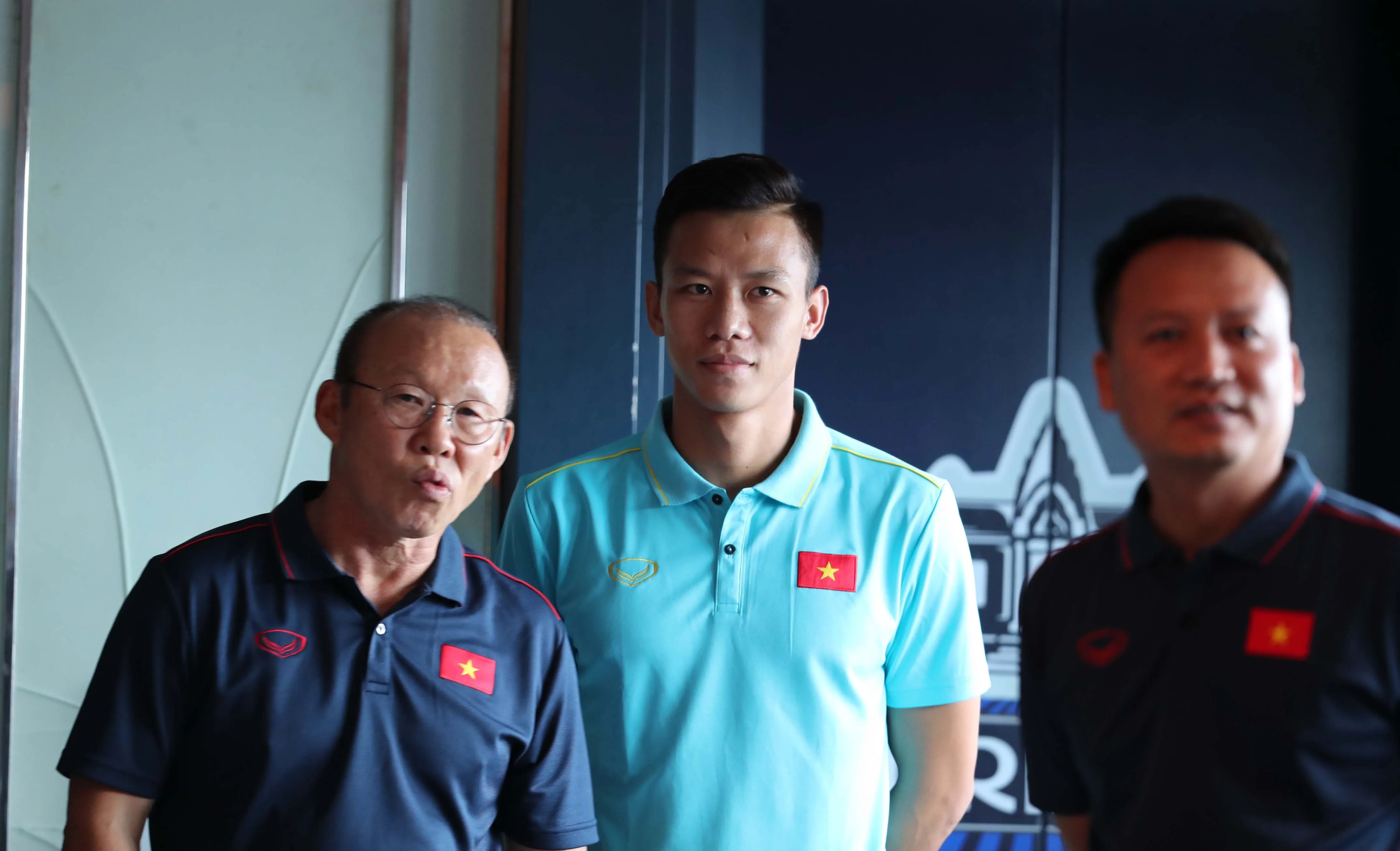 Điểm tin bóng đá Việt Nam tối 06/09: Báo Hàn ca ngợi hành động thầy Park bảo vệ học trò - Bóng Đá