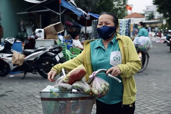 Gần 1.200 công nhân bị sa thải trước Tết: Nhiều người rơi nước mắt-1