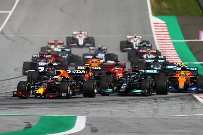 Đua xe F1, chặng Styrian GP: Max Verstappen đăng quang trên &#34;thánh địa của Bò húc” - 1