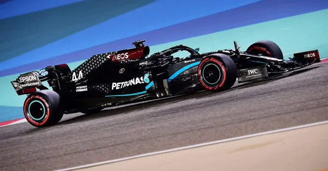 Đua xe F1, phân hạng Bahrain GP 2020: Hamilton có lần thứ 98 giành pole - 1