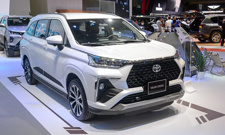 Toyota Veloz Cross bản lắp ráp sắp ra mắt khách hàng Việt, giá bán không đổi - 2