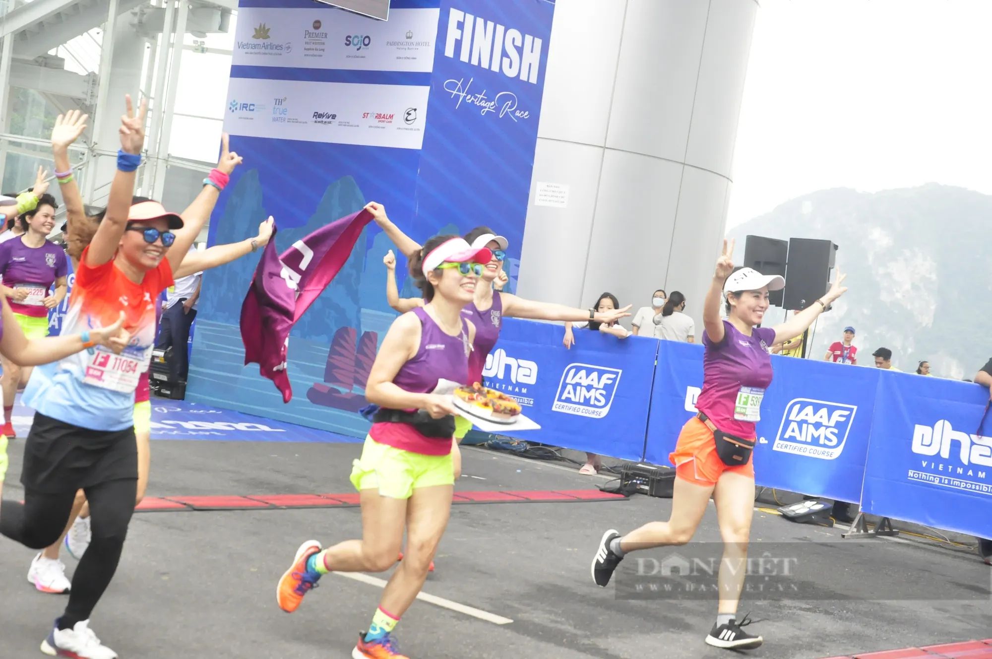 "Runner" 4 tuổi tham gia Marathon Quốc tế Di sản vịnh Hạ Long - Ảnh 4.