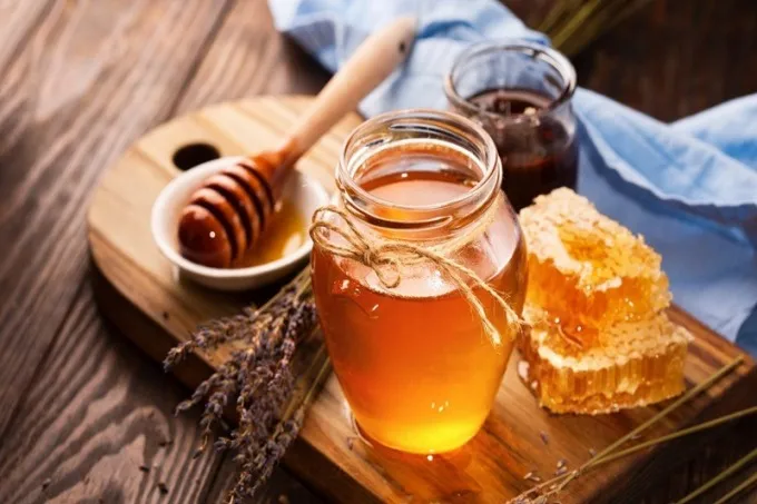 Mật ong là thực phẩm tốt cho sức khỏe và sắc đẹp.