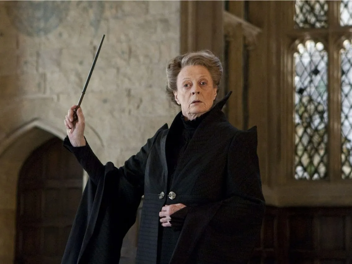 noi-buon-nhan-doi-giao-su-McGonagall-va-thay-Dumbledore-cua-harry-poster-qua-doi-cung-1-ngay-3