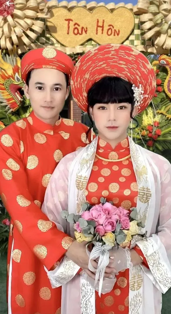 ha-tri-quang-va-thanh-doan-chup-anh-cuoi-voi-trang-phuc-ao-dai-khan-dong-nen-na-1-ngoisaovn-w1000-h1841