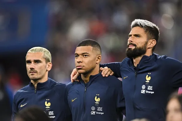 Băng đội trưởng của Mbappe khiến tuyển Pháp dậy sóng - Bóng Đá