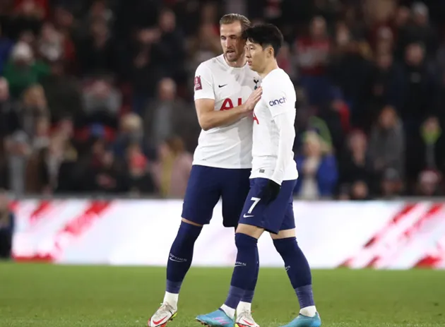 Glenn Hoddle says Tottenham stars Harry Kane and Son Heung-min were 'totally off it' vs Aston Villa - Bóng Đá