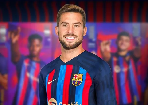 𝐇𝐄𝐑𝐄 𝐖𝐄 𝐆𝐎: Iñigo Martínez move Barcelona - Bóng Đá