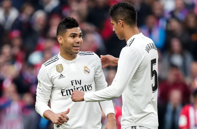 Casemiro sắp về MU: Thận trọng từ bài học Varane - Bóng Đá