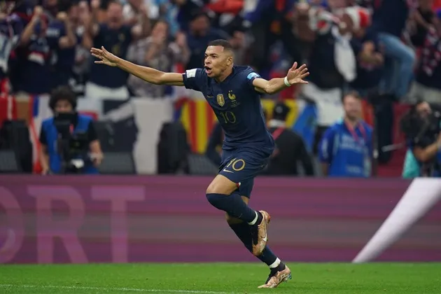 PSG cần Mbappe ngay lúc này để cứu lấy danh dự của họ - Bóng Đá